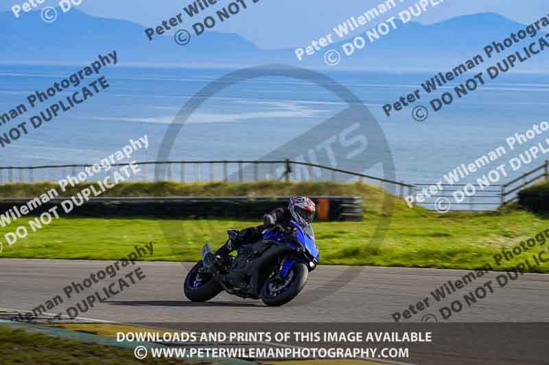 anglesey no limits trackday;anglesey photographs;anglesey trackday photographs;enduro digital images;event digital images;eventdigitalimages;no limits trackdays;peter wileman photography;racing digital images;trac mon;trackday digital images;trackday photos;ty croes